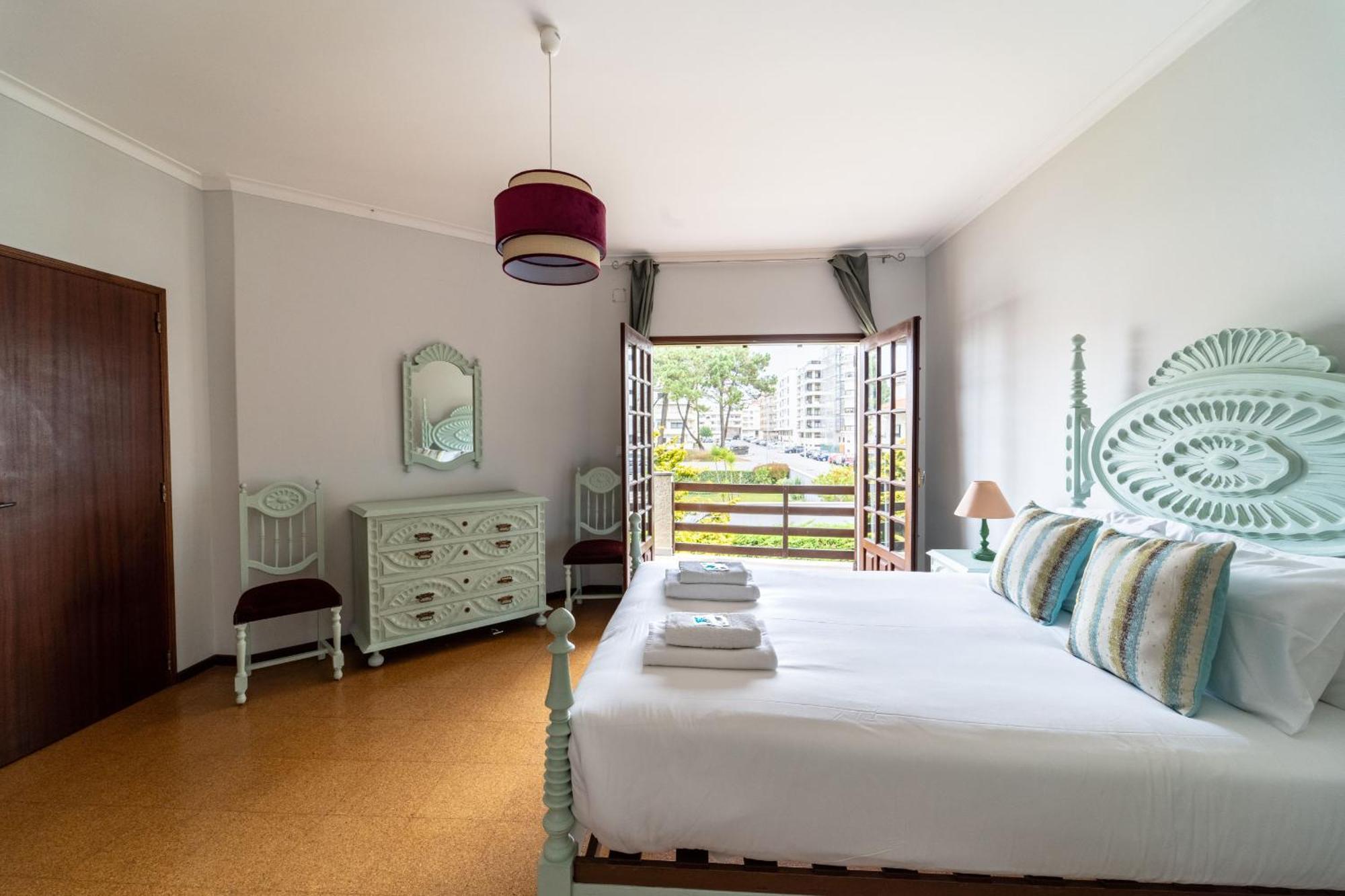 Amorosa Villa, 500M From The Beach By House And People Eksteriør billede