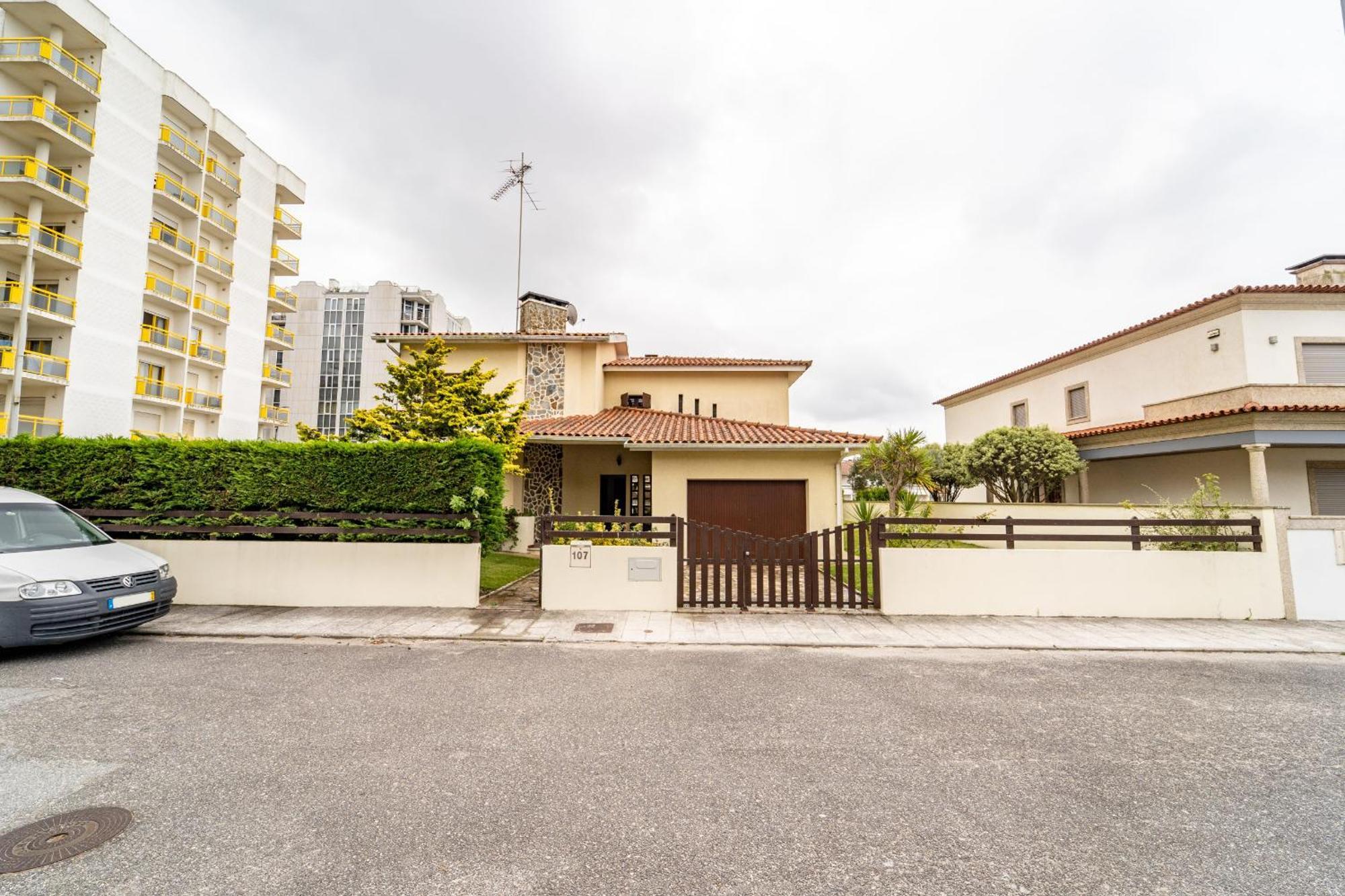 Amorosa Villa, 500M From The Beach By House And People Eksteriør billede
