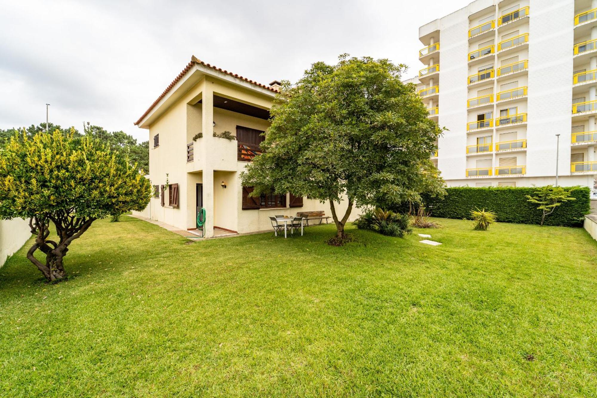 Amorosa Villa, 500M From The Beach By House And People Eksteriør billede